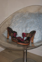 Load image into Gallery viewer, Y2K Fendi Zucca Platform Wood Heels-sz 6