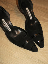 Load image into Gallery viewer, Y2K Manolo Blahnik Suede/Patent Kitten Heels-sz 6.5
