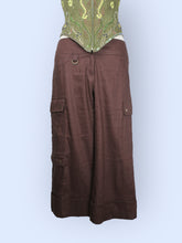 Load image into Gallery viewer, Cache City Girl Pocketed Capris-sz 2
