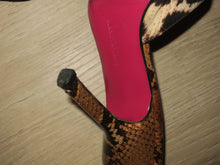 Load image into Gallery viewer, Y2k Emanuel Ungaro Leopard Heels-sz 8.5
