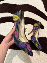 Load image into Gallery viewer, ‘04 Miu Miu Spring/Summer Floral Heels-sz 38.5/8
