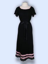 Load image into Gallery viewer, Vintage Crochet Pink Detailed Dress-S/M
